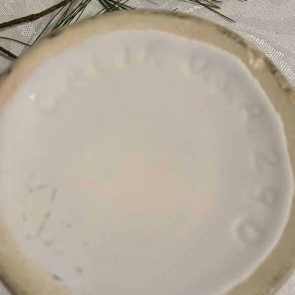 Vintage California Pottery USA White Farmhouse Pitcher 4-1/2 inches - Picture 5 of 8